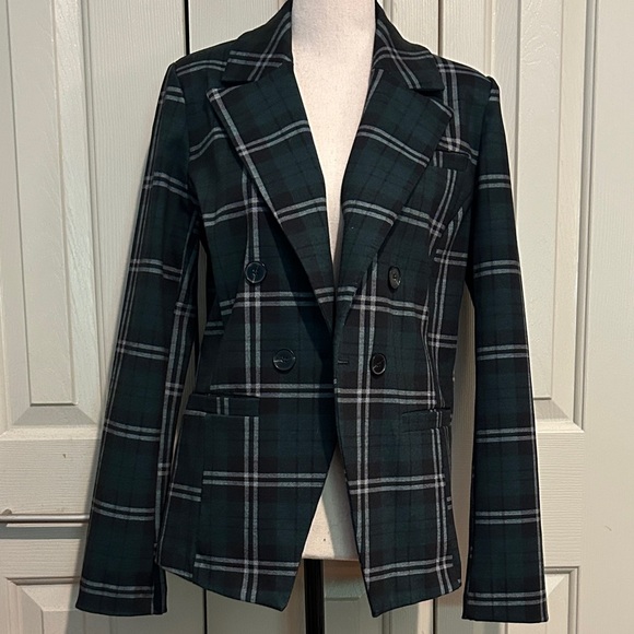 Bagatelle Green and Black Plaid Blazer - Picture 1 of 8